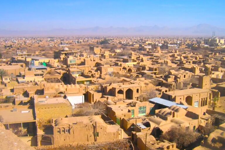 Village historique de Meymand (UNESCO) – (entre Chiraz, Kerman et Yazd)