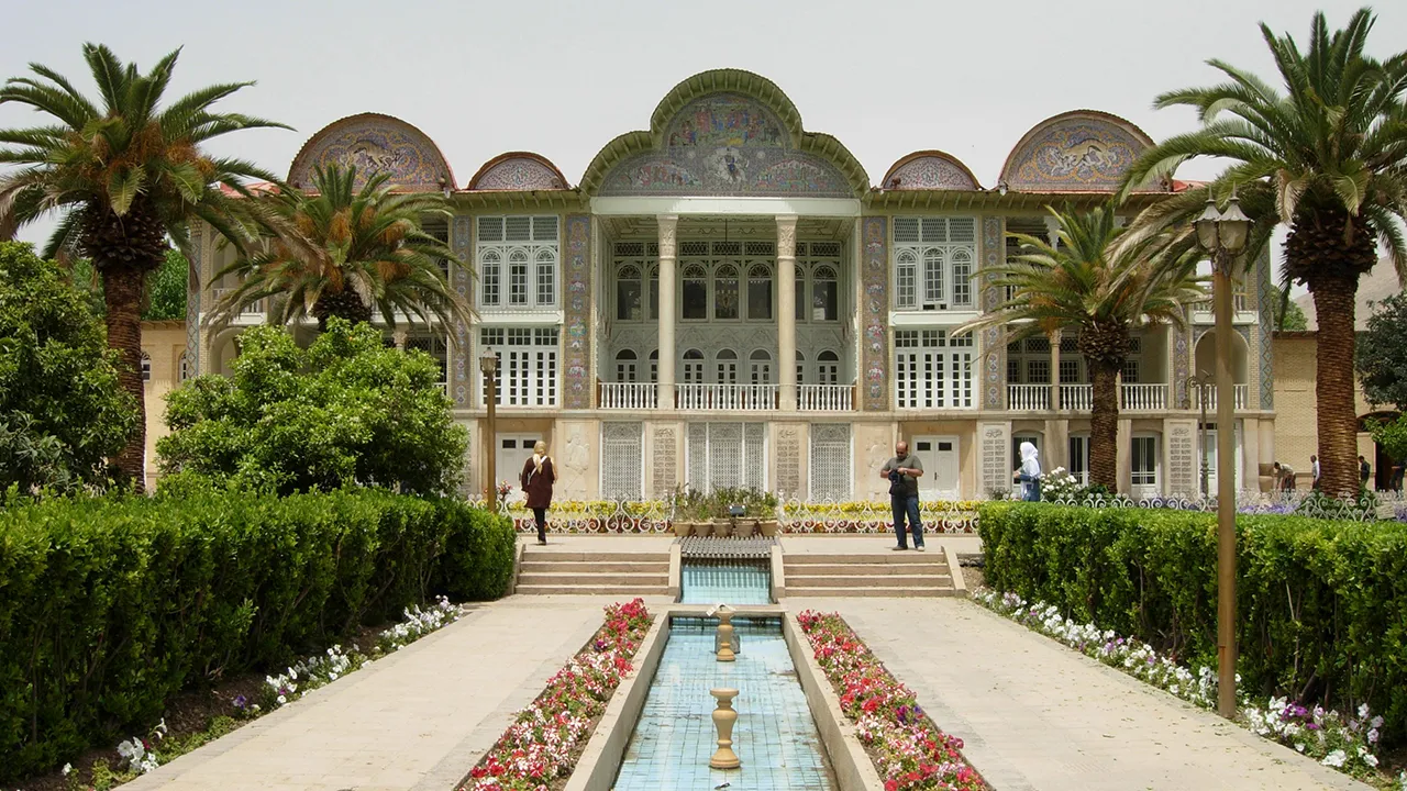 SHIRAZ 11 CHIRAZ-WALLPAPER-2.webp