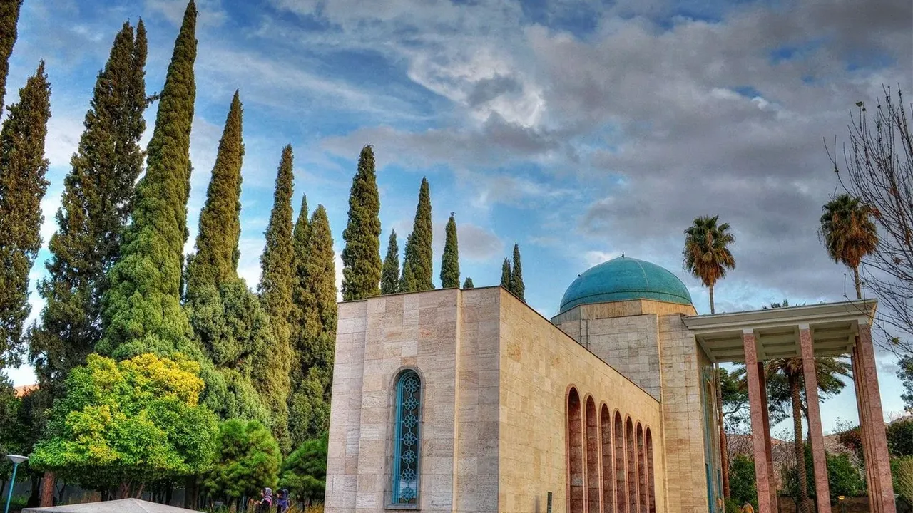SHIRAZ 12 CHIRAZ-WALLPAPER-3.webp